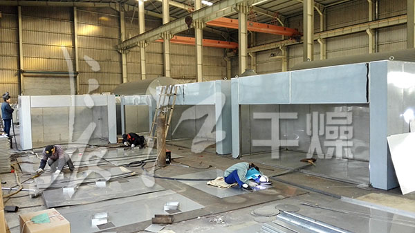 熱風循環烘箱大批量製作中1
